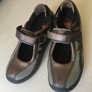 Protalus "Ouds" Rocking Walking Shoes with Bronze Leather and Fabric Size 6.5